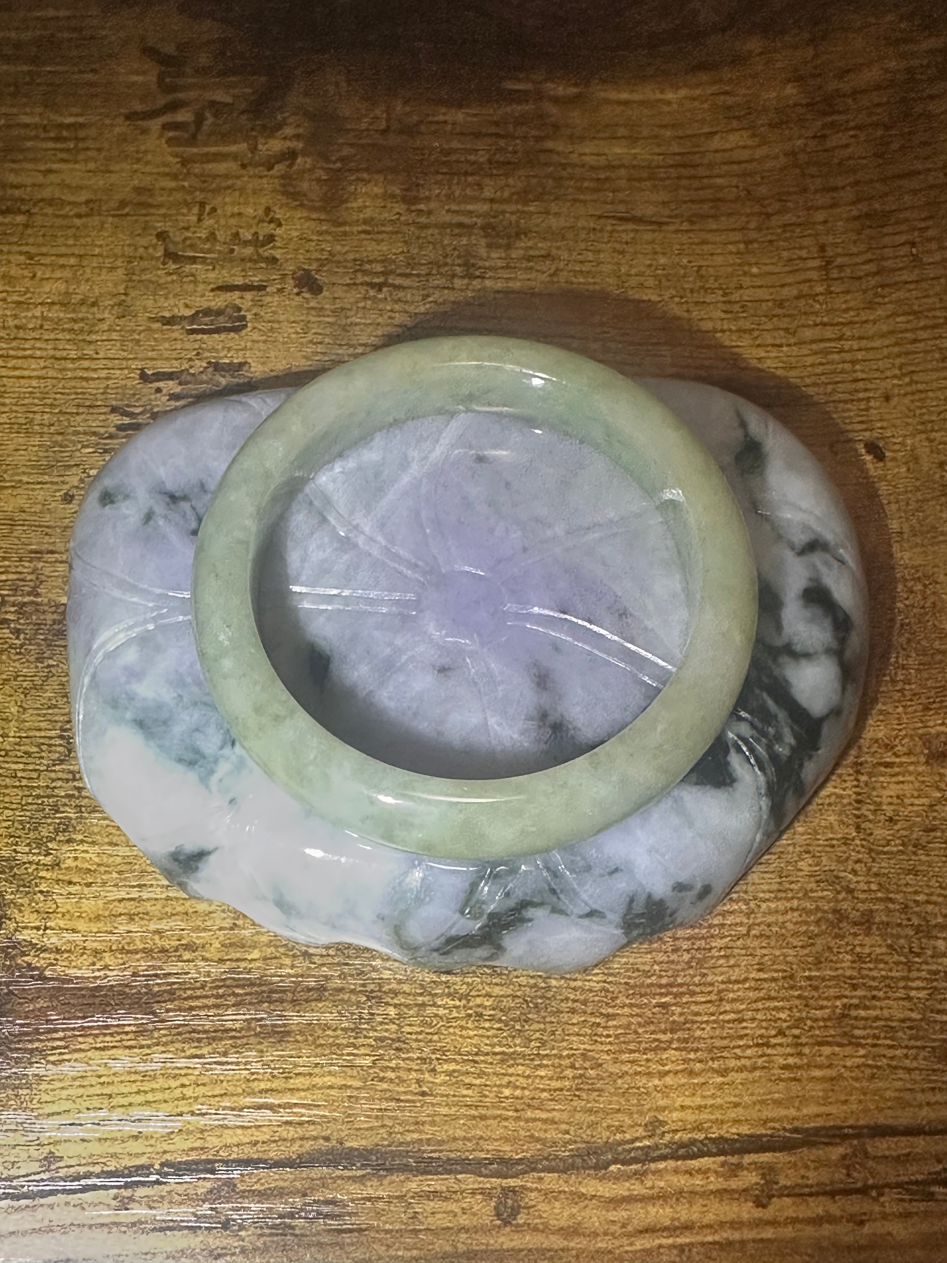 Golden Celadon Jadeite Bangle (Sz 54.6)