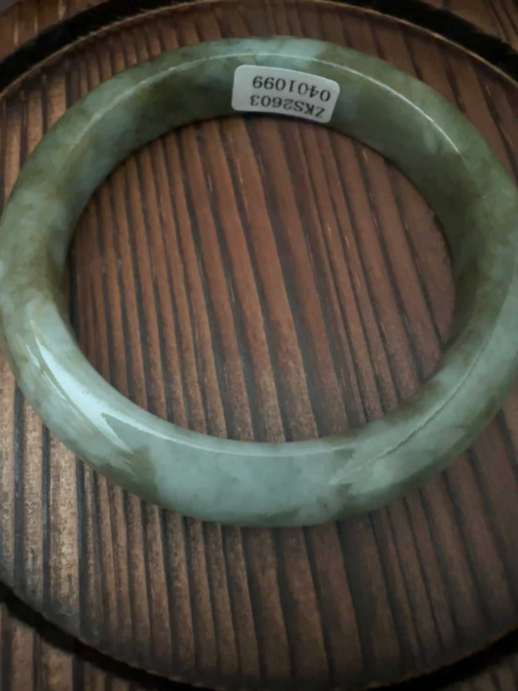 Green Jadeite Bangle - Natural Stone lines (Sz 54.8)