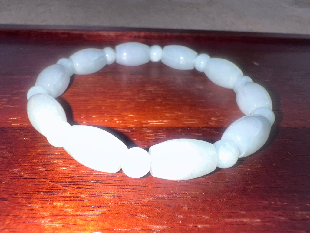Pale Green & Icy White Jadeite Bead Bracelet