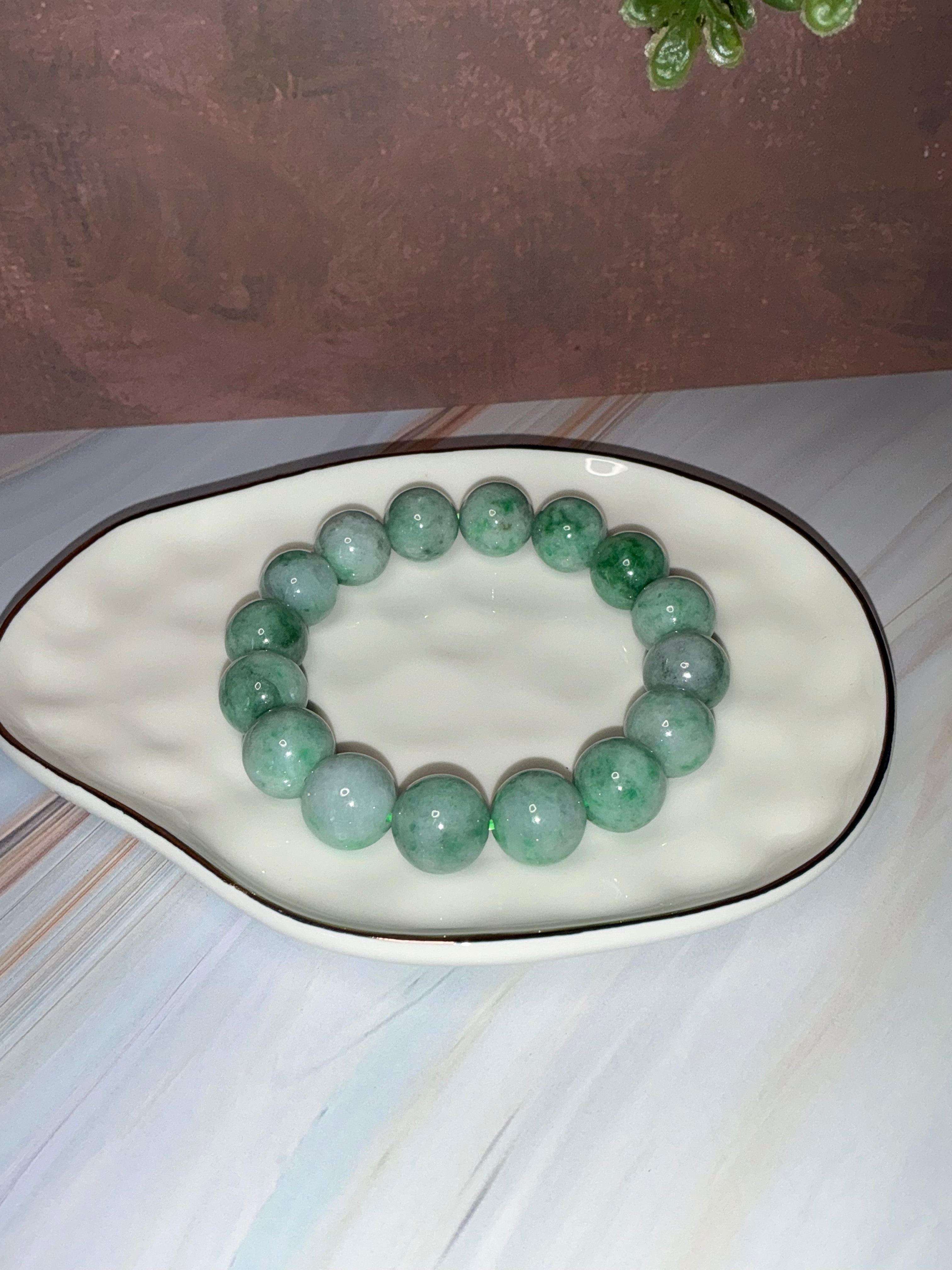 Green Jadeite Jade Bead Bracelet