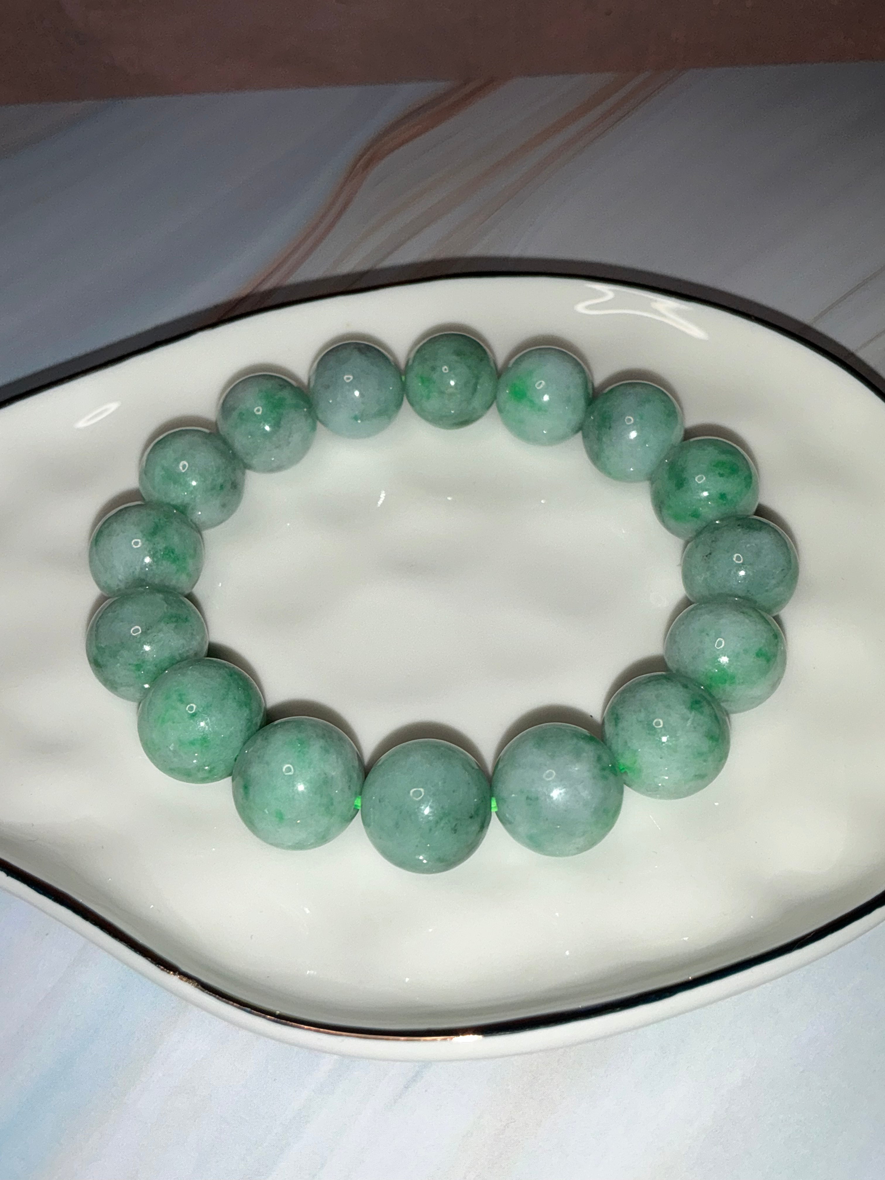 Green Jadeite Jade Bead Bracelet